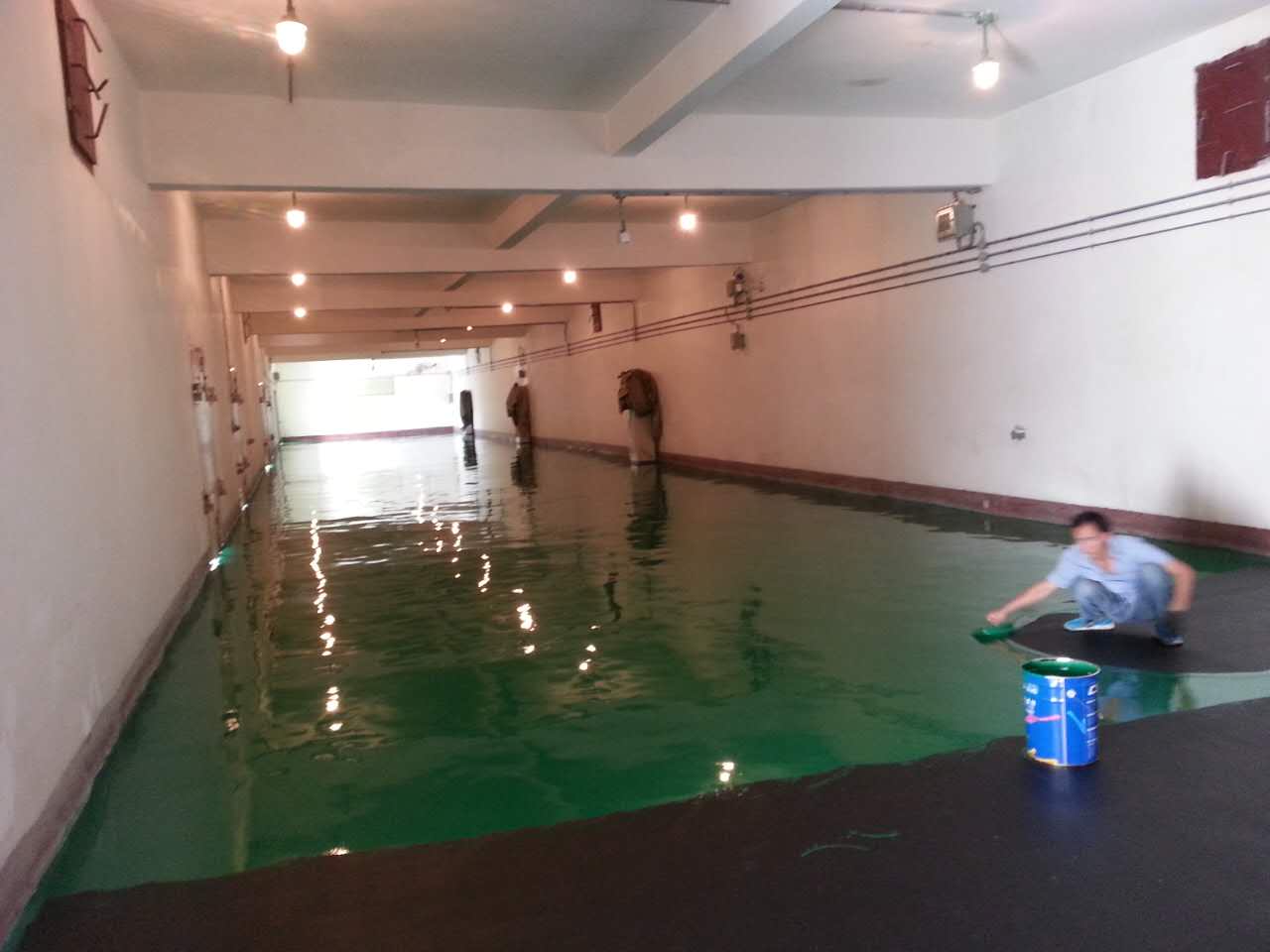 環氧地坪漆施工后不干怎么辦！廈門滄晟地坪漆廠家為您解析