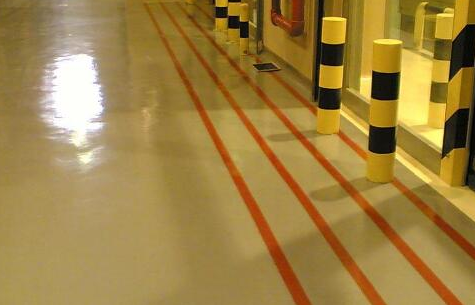 環氧地坪漆出現滲色和浮色原因是什么？如何解決？